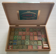 Load image into Gallery viewer, Rare Authentic Lot of 4500 1932-1933 German Hindenburg Stamps - Well Preserved