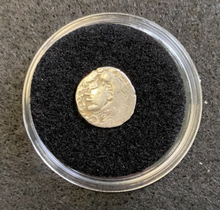 Load image into Gallery viewer, Gallic Wars: Caesar vs Celts SILVER Coin 58 BC COA &amp; History &amp; Capsule &amp; Black box