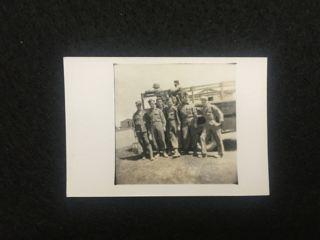 World War 2 Picture Of Soldiers - Historical Artifact - SN38 - Collectors Couch