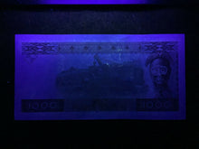 Load image into Gallery viewer, Guinea 1000 Francs Banknote World Paper Money UNC Currency Bill Note - Collectors Couch
