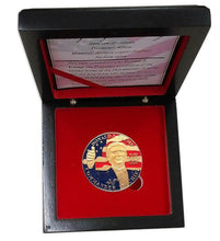 Load image into Gallery viewer, ✯ DONALD TRUMP ✯ US GOLD EAGLE ✯ GREAT NOVELTY GIFT ✯ WITH WOODEN SOUVENIR✯ - Collectors Couch