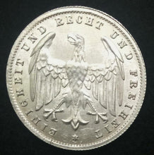 Load image into Gallery viewer, Historical Antique German 500 Mark Coin 1923 A BERLIN - Hold a piece of History
