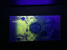 Load image into Gallery viewer, Lesotho 5 Maloti 1989 Banknote World Paper Money UNC Currency Bill Note - Collectors Couch
