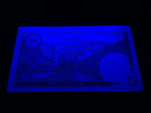Load image into Gallery viewer, Pakistan 5 Rupees Banknote World Paper Money UNC Currency Bill Note - Collectors Couch